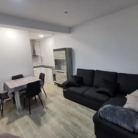 Apartamento Familiar A 100 Mts De La Playa Apartment *